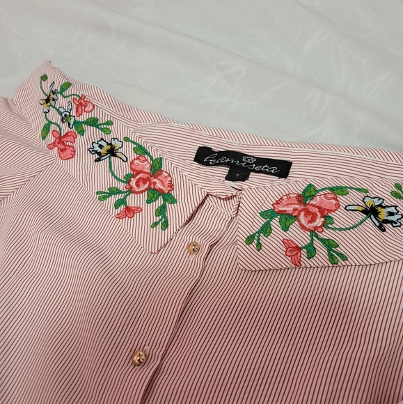 Kamiseta off-the-shoulder red button top with floral embroidery - Picture 5 of 5